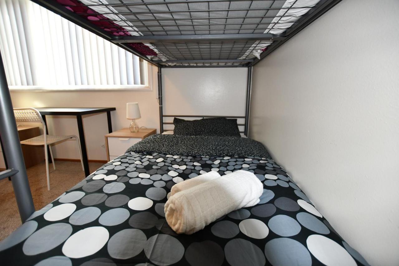 Hostel Style Shared Room Дейли-Сити Экстерьер фото